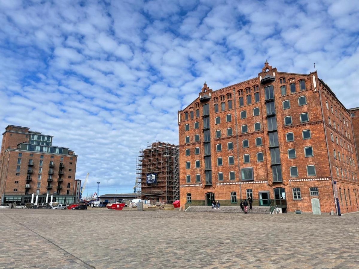 Dock 07 - Modernes 4 Sterne-Ferienapartment Direkt Am Hafen Висмар Экстерьер фото